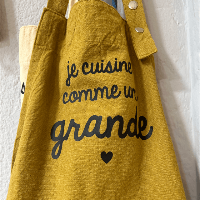Tablier enfant : je cuisine comme une grande