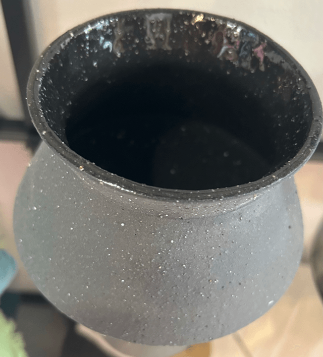 Vase en céramique gris 