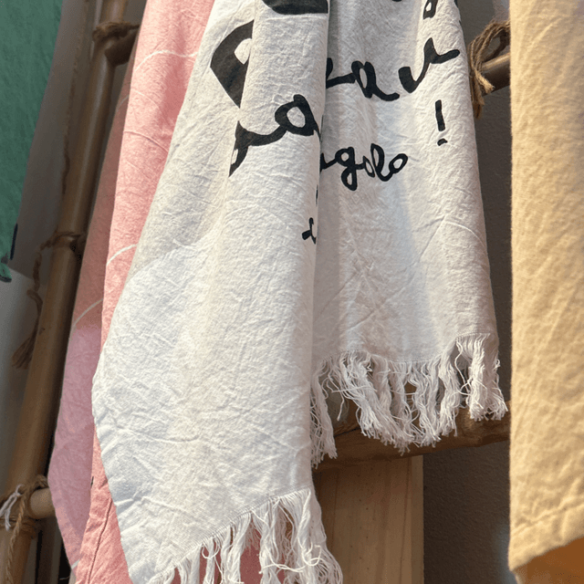 Drap de plage enfant plouf dans l’eau 