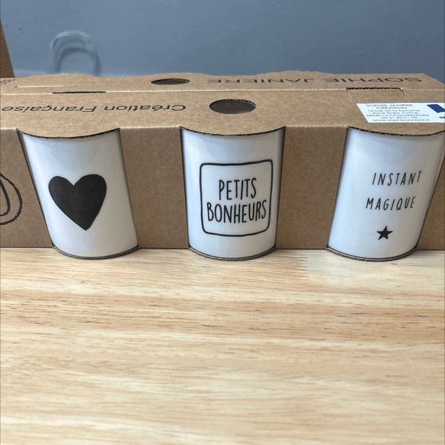 Tasses  à café :  noir