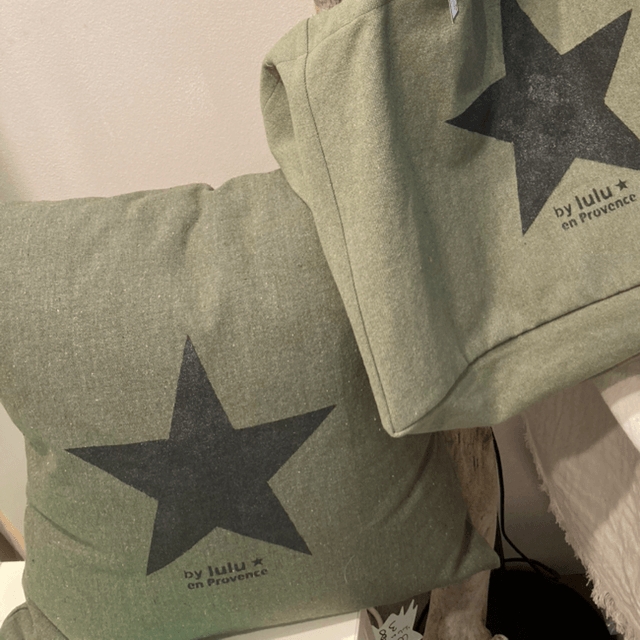 Coussin⭐️ étoile carré by lulu en Provence 