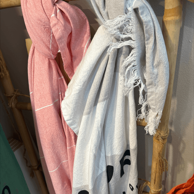 Drap de plage enfant plouf dans l’eau 