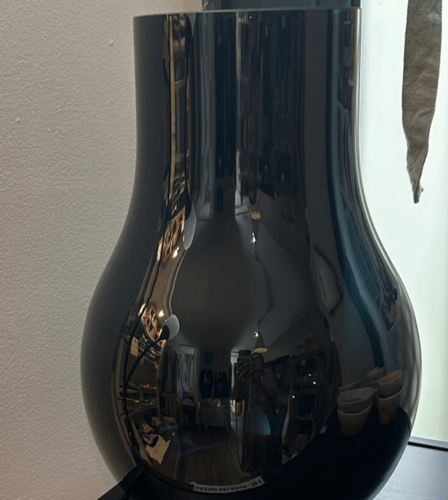Vase en verre bleu profond grand modèle