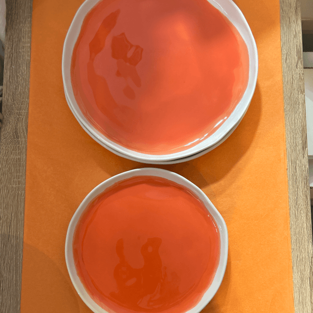 Assiette corail/bleu