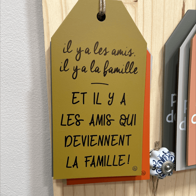 il y a les amis